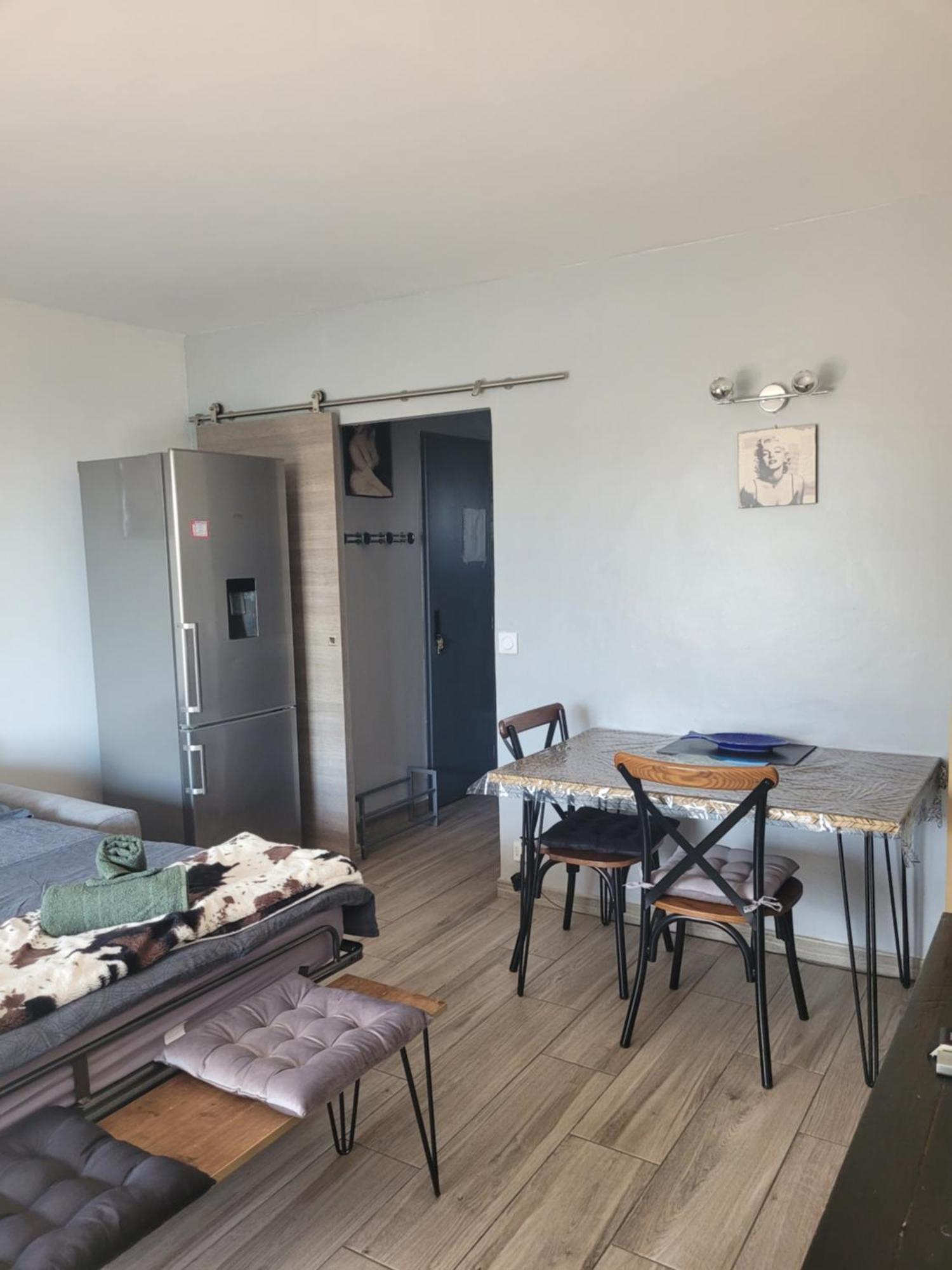 Studio Agay A 2 Pas Des Plages Saint-Raphael  Ngoại thất bức ảnh